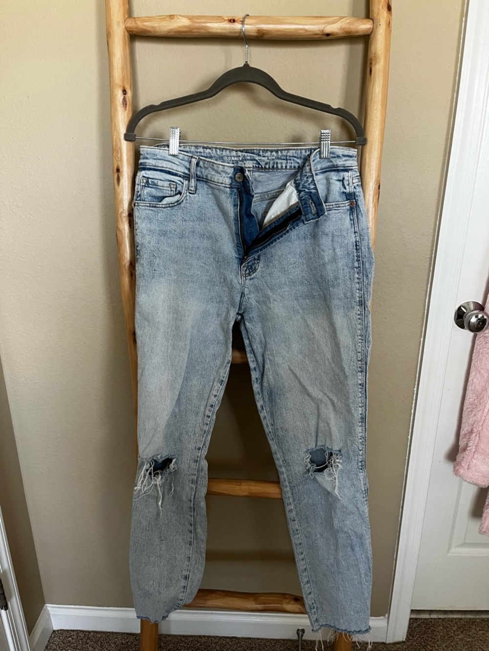 Old Navy Light Blue Distressed Boyfriend Jeans Tall